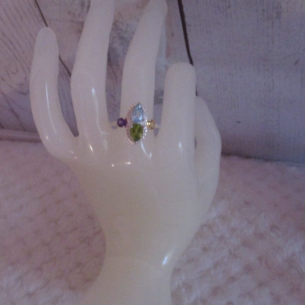 Hebei Peridot Sky Blue Topaz Ring